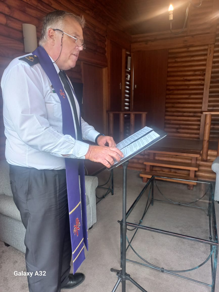 Wedding ceremony by Dr. Gerrit Rademeyer in Rheenendal