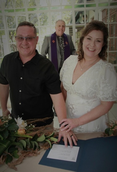 Wedding ceremony by Dr. Gerrit Rademeyer in Rheenendal