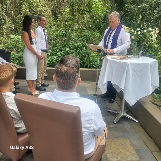 Wedding ceremony by Dr. Gerrit Rademeyer in Rheenendal