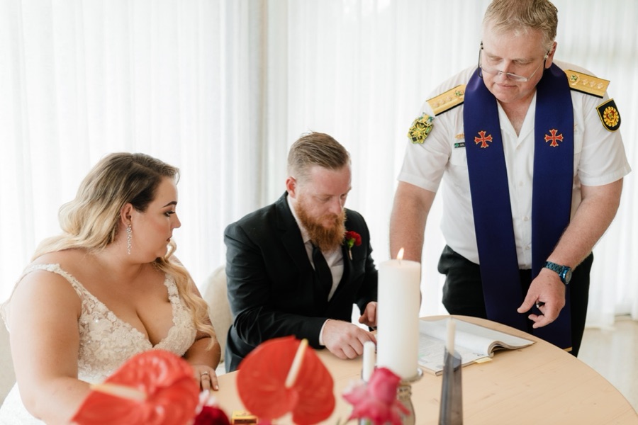 Wedding ceremony by Dr. Gerrit Rademeyer in Rheenendal