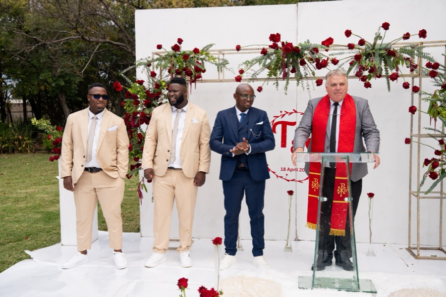 Wedding ceremony by Dr. Gerrit Rademeyer in Rheenendal